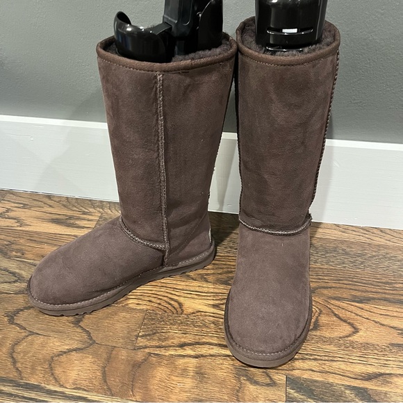 UGG Classic Tall II Boot in Burnt Cedar - Picture 2 of 6